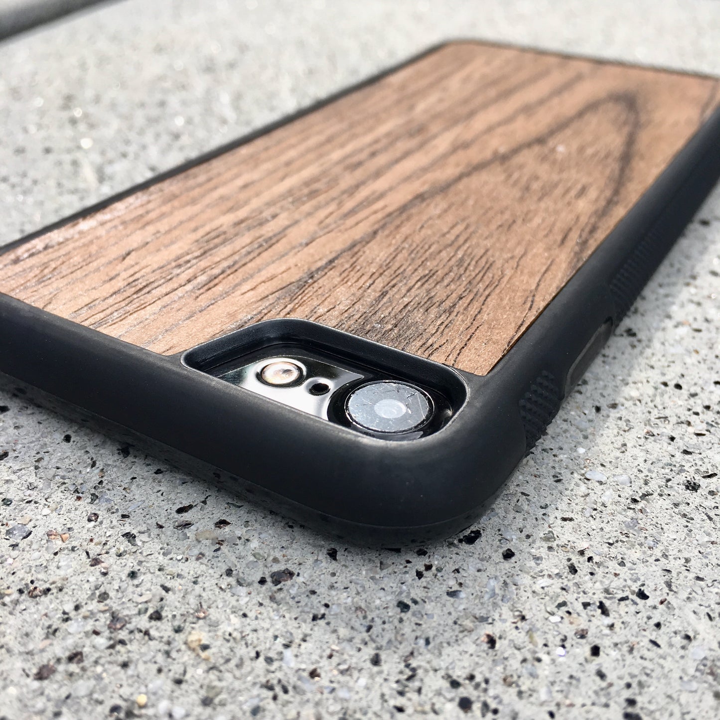 IPhone case 6/ 6Plus/ 6s/ 6sPlus/ 7/ 7Plus/ 8/ 8plus /SE (BROWN)