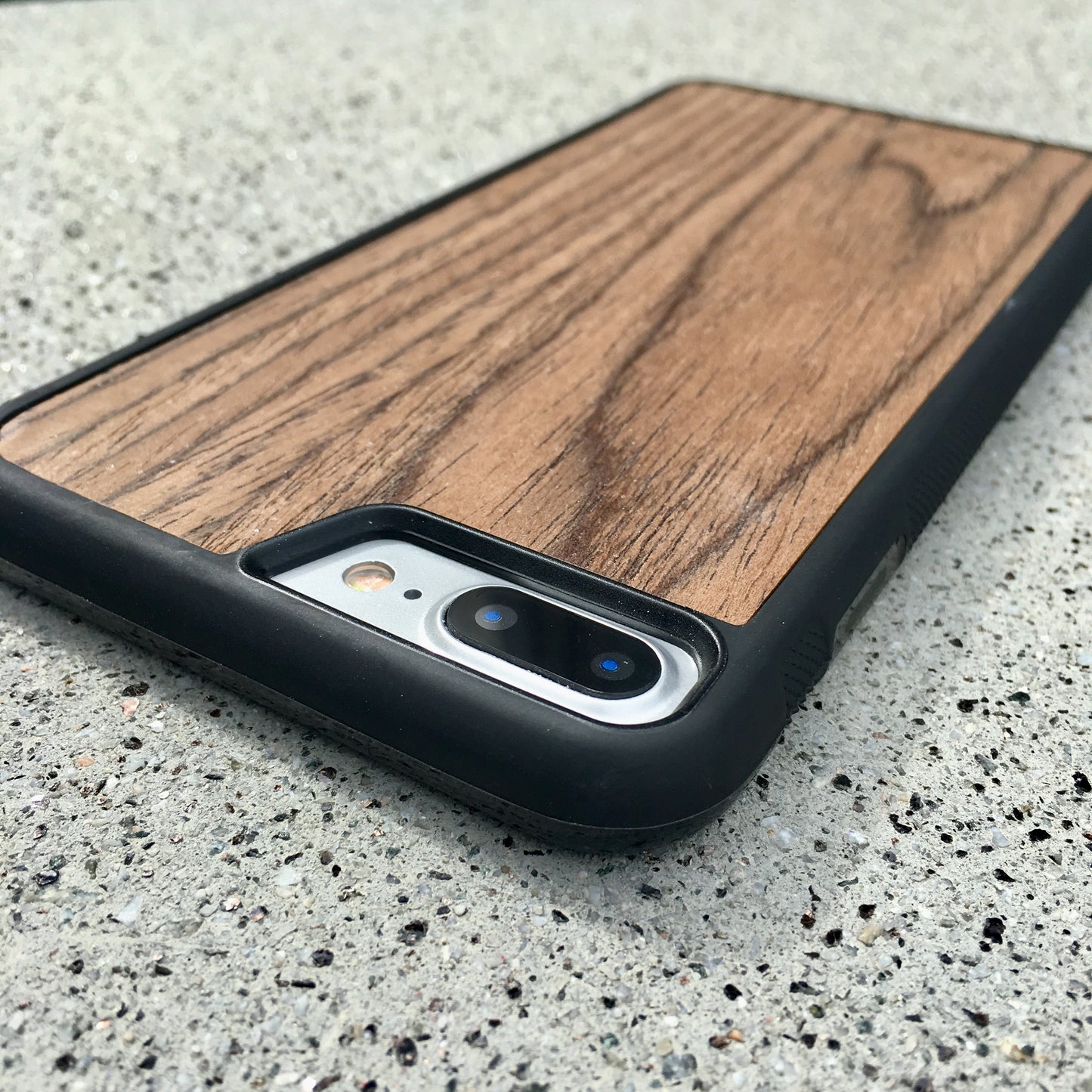 IPhone case 6/ 6Plus/ 6s/ 6sPlus/ 7/ 7Plus/ 8/ 8plus /SE (BROWN)