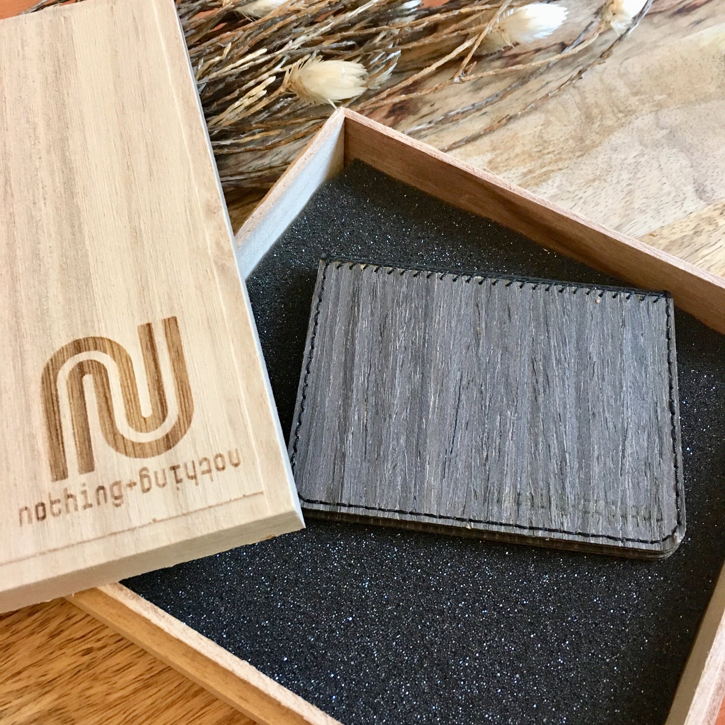 四格卡套 (BLACK)