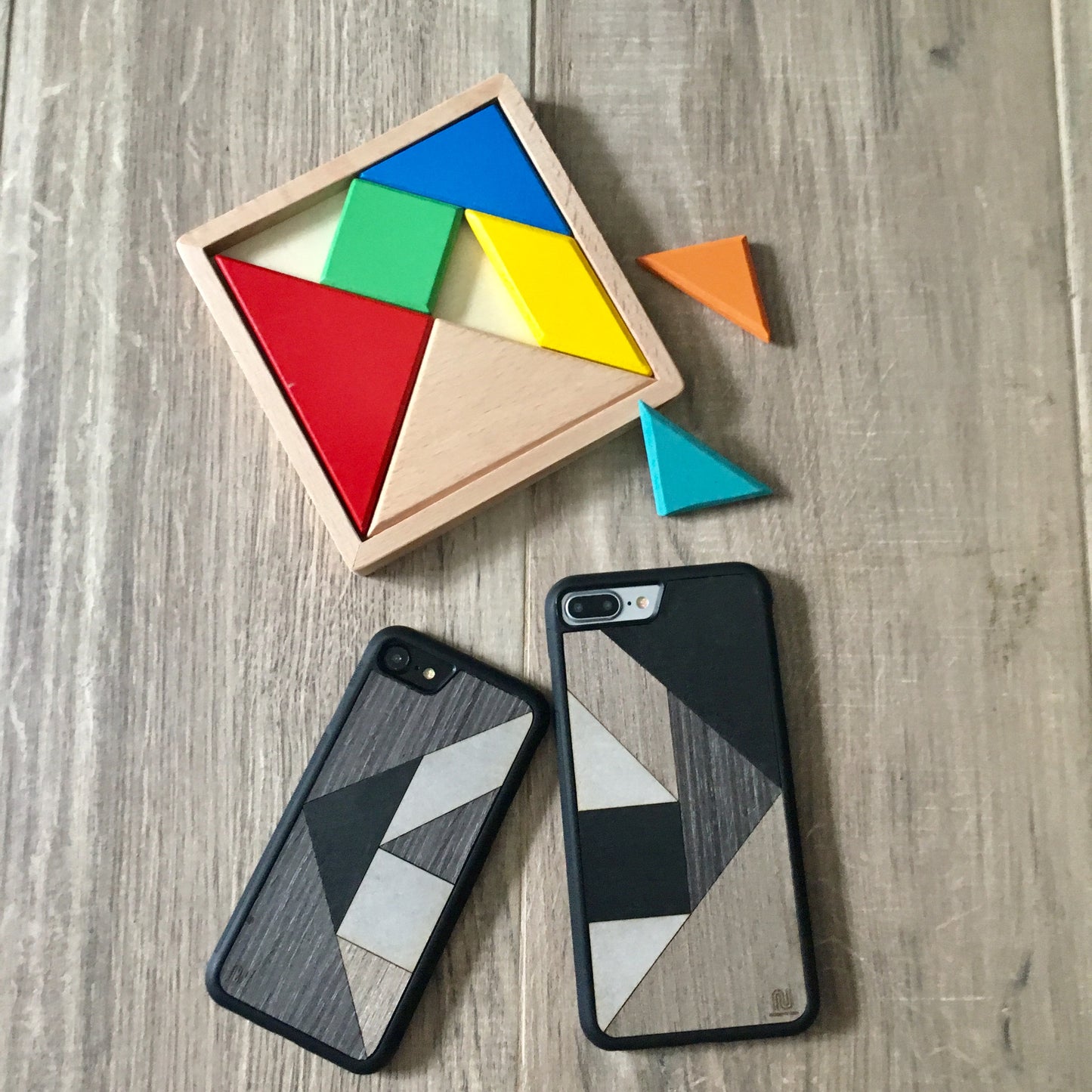 IPhone case 6/ 6Plus/ 6s/ 6sPlus/ 7/ 7Plus/ 8/ 8plus /SE (TANGRAM)