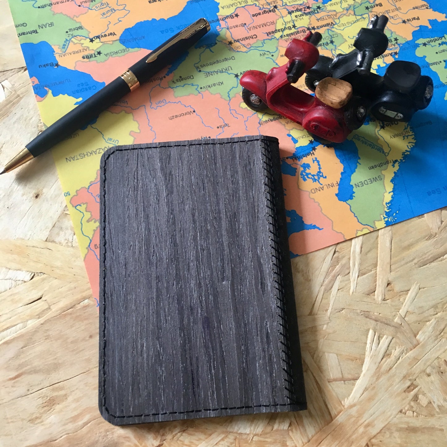 PASSPORT HOLDER (BLACK)