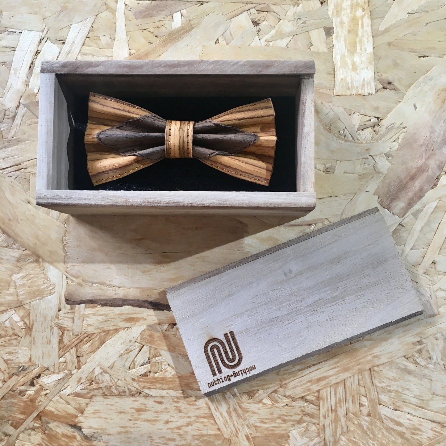BOW TIE (KHAKI/BROWN-DIAMOND)