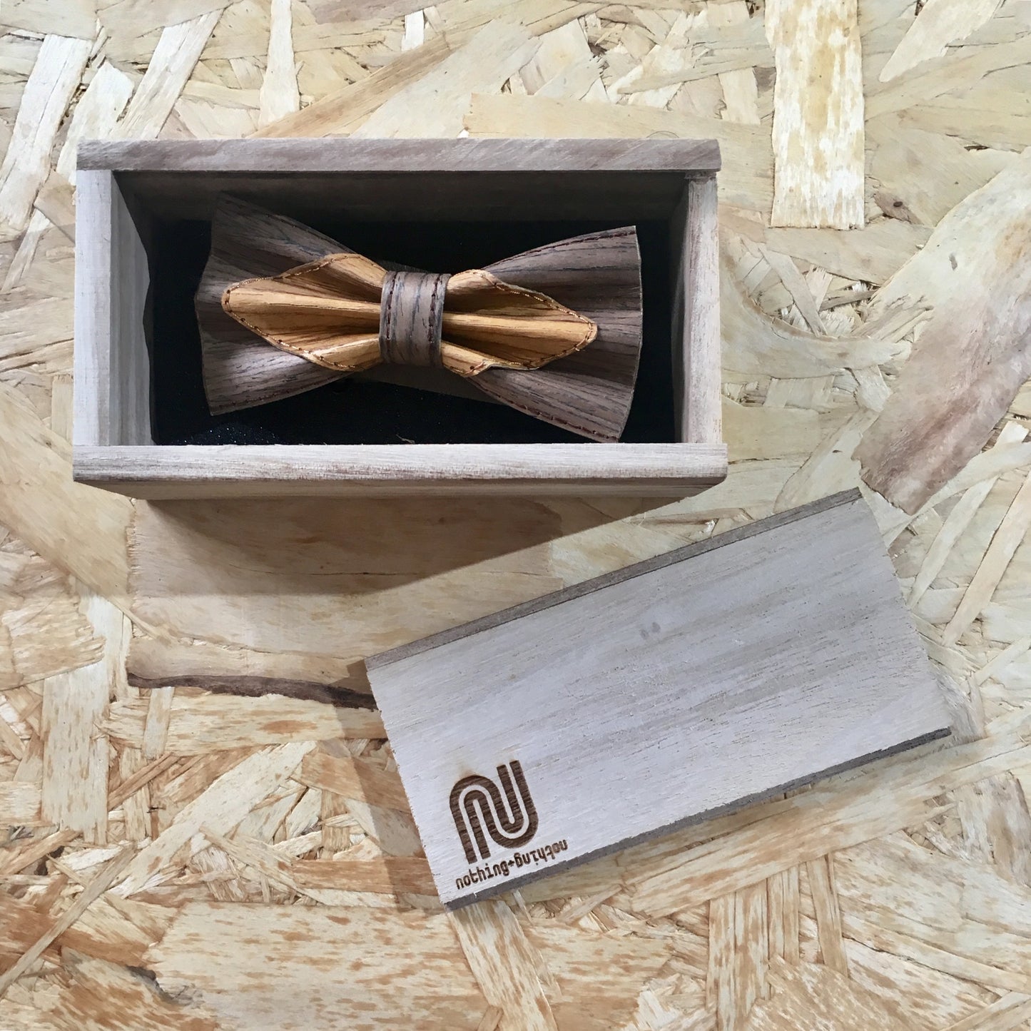 BOW TIE (BROWN/KHAKI-DIAMOND)