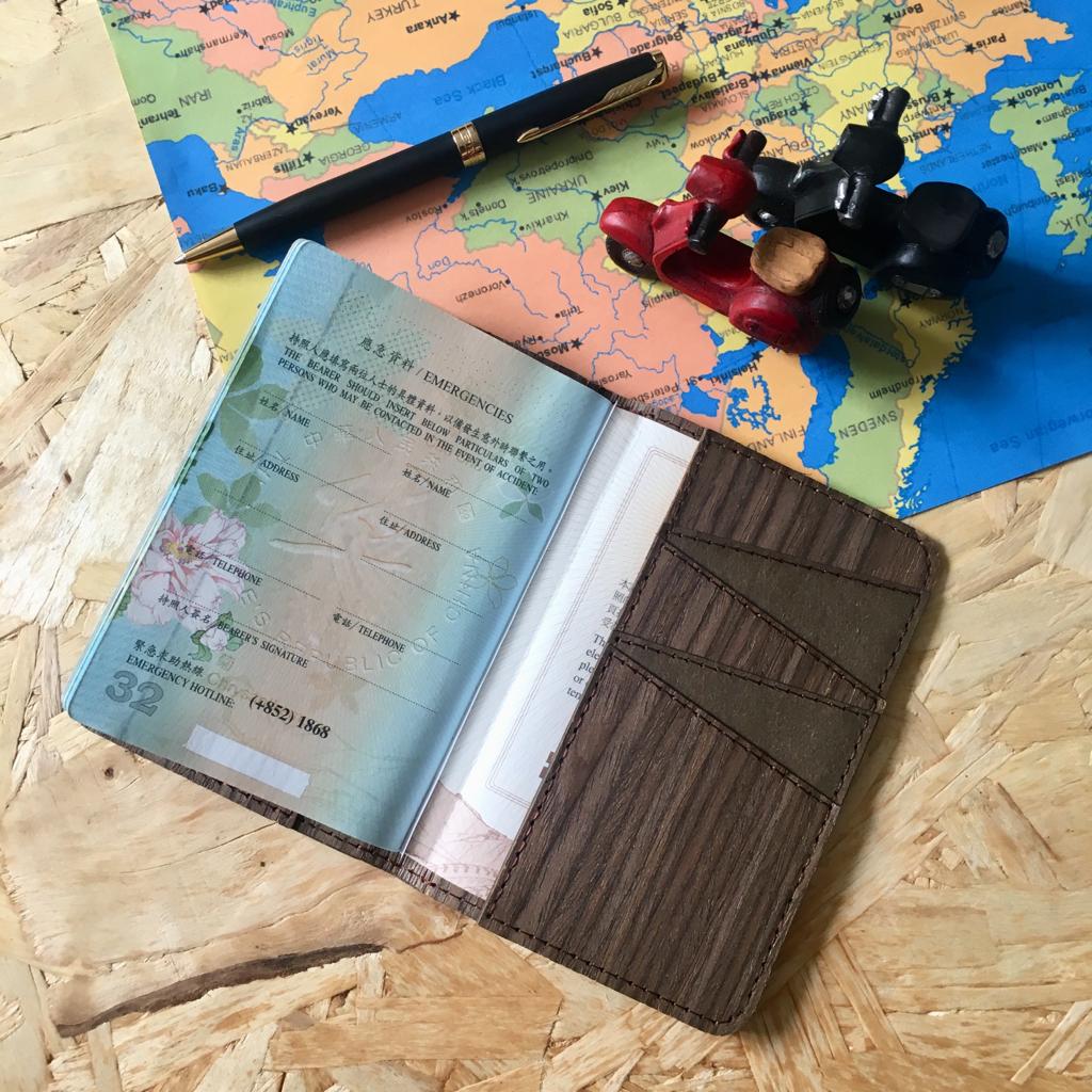 PASSPORT HOLDER (BROWN MIX)